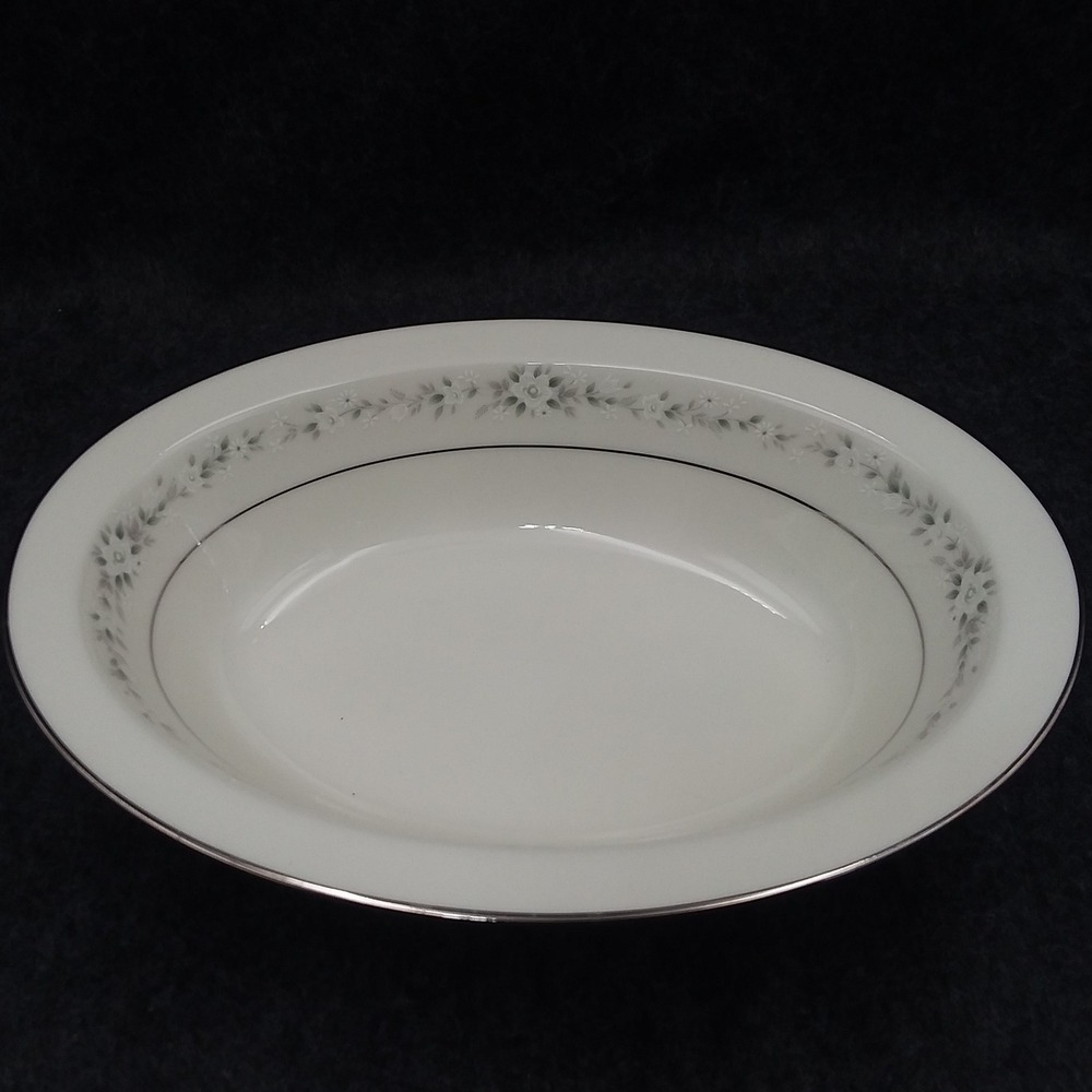 Noritake Heather Oval Vegetable Bowl Ivory Platinum Trim 7548 Japan Vintage